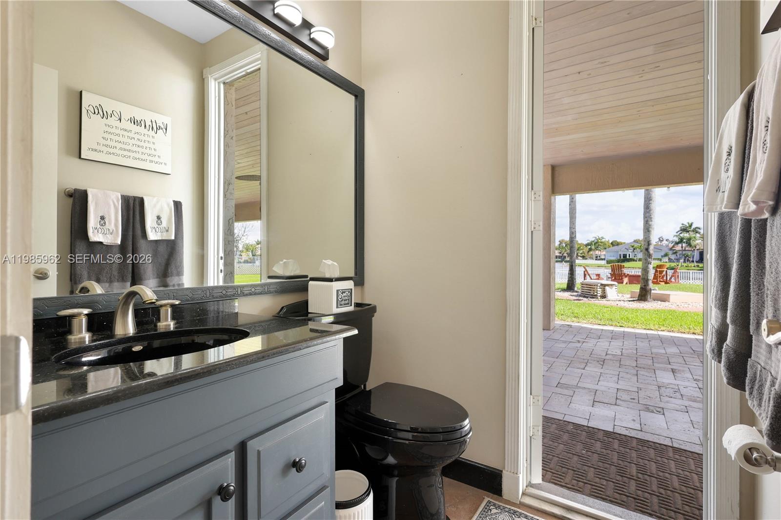 REPLAT OF COUNTRY LAKES - Residential