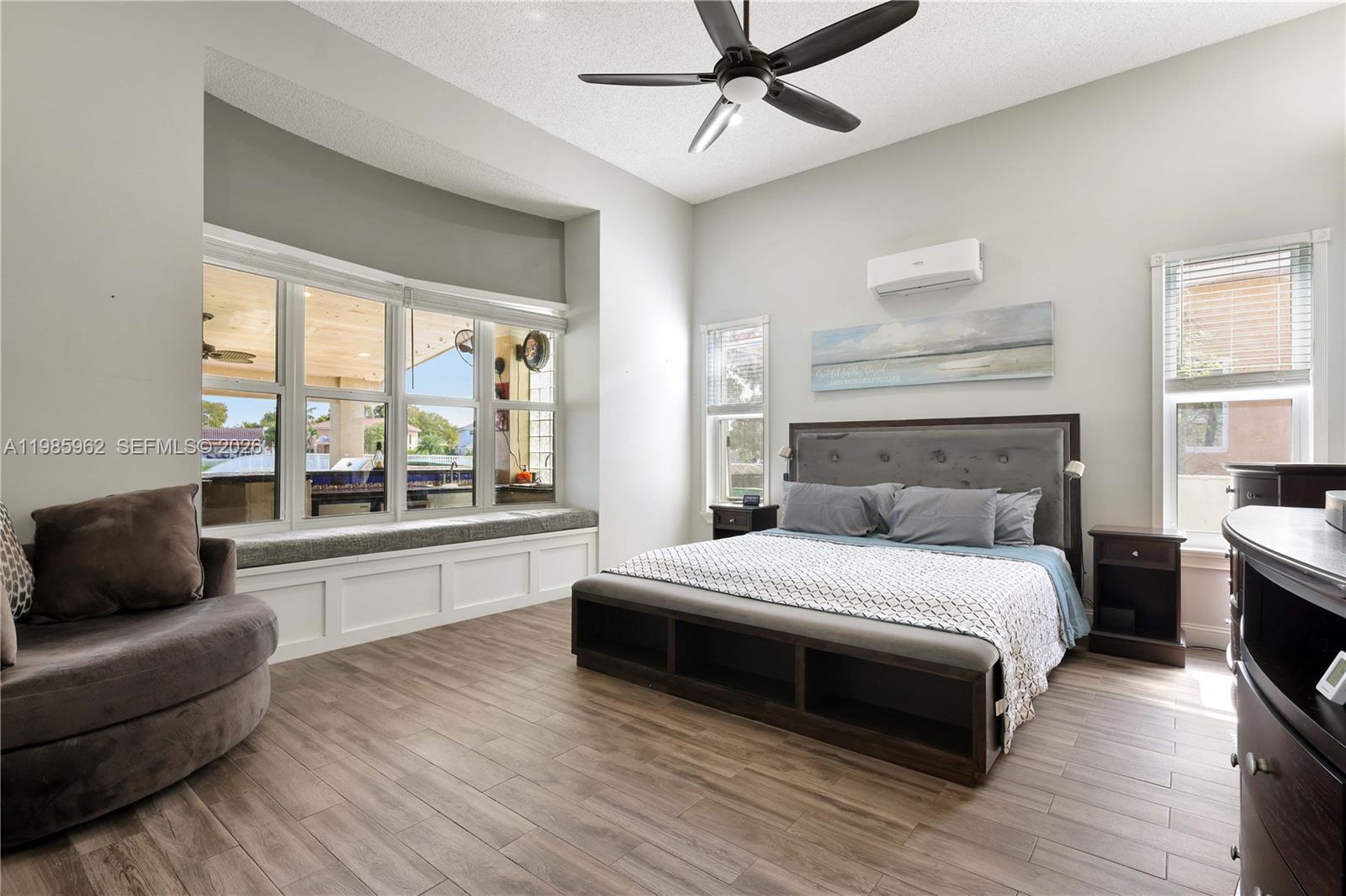 REPLAT OF COUNTRY LAKES - Residential