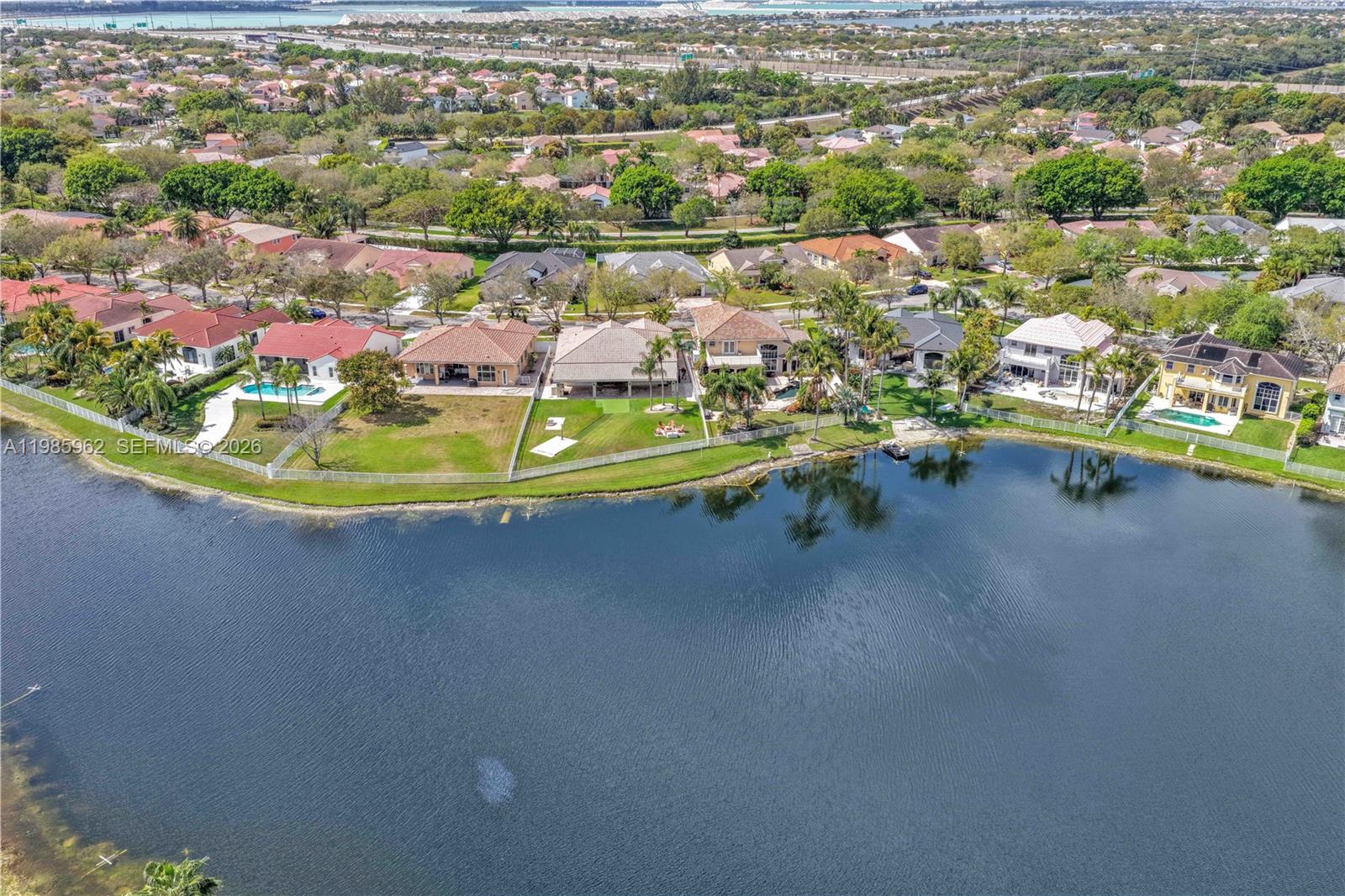 REPLAT OF COUNTRY LAKES - Residential