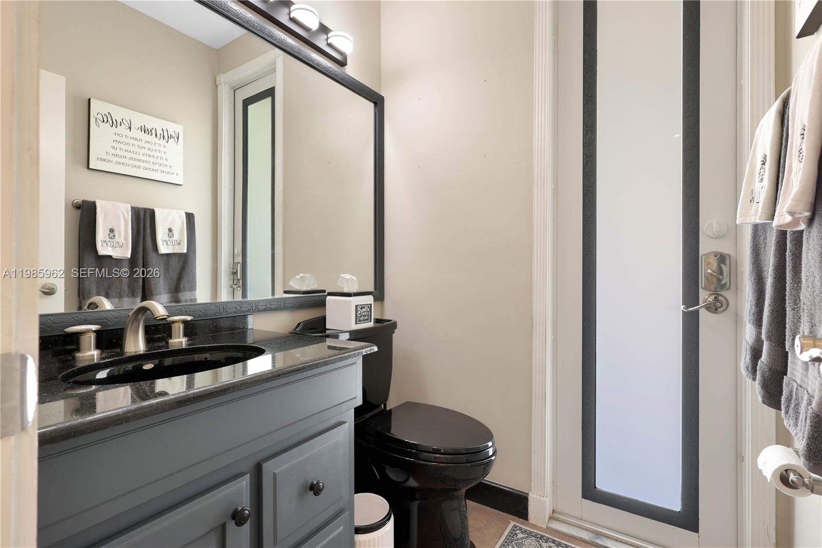 REPLAT OF COUNTRY LAKES - Residential