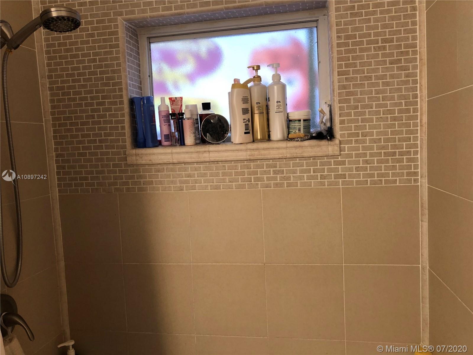 DRIFTWOOD ESTATES NO 3 - Residential