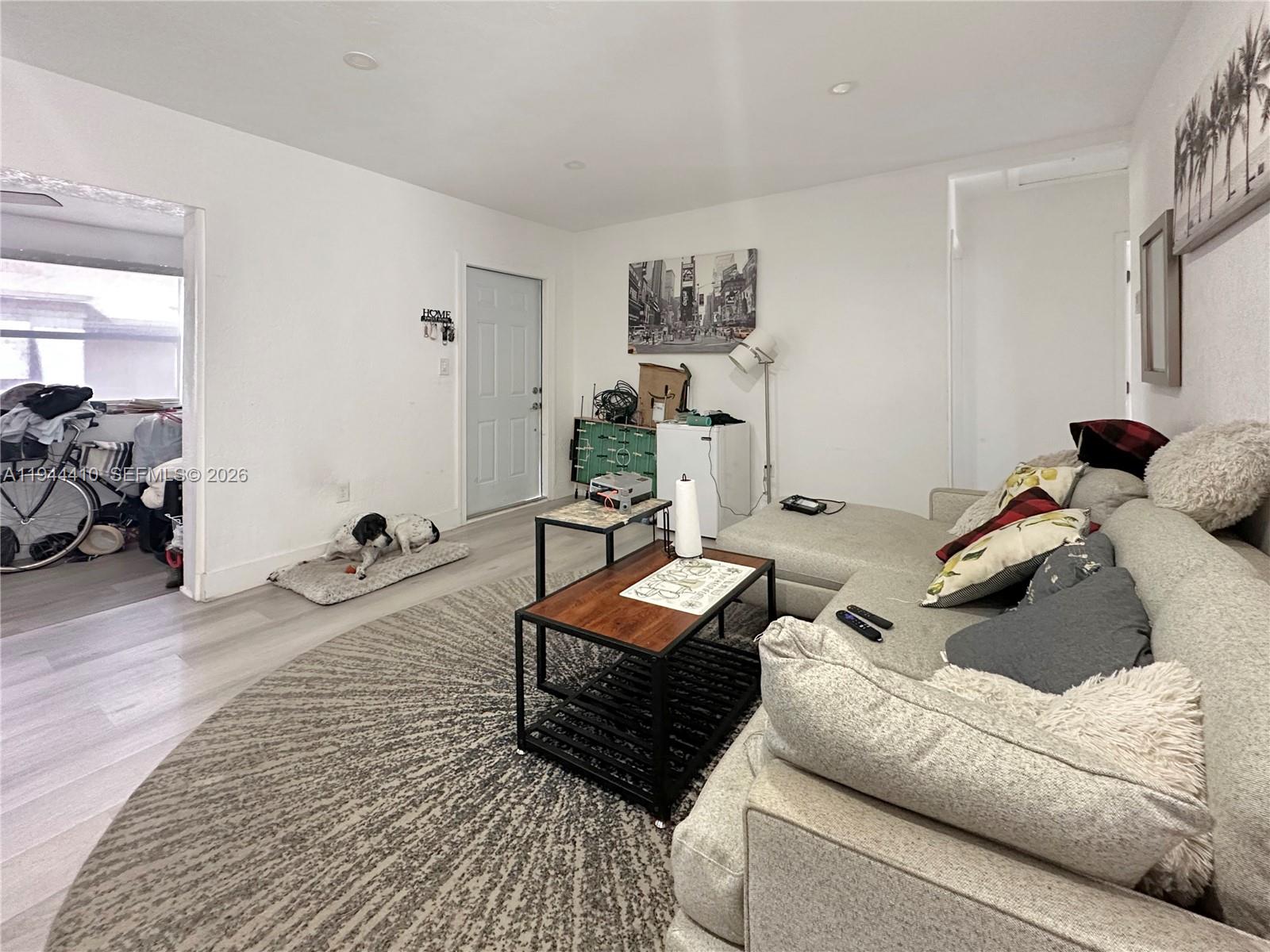 BISCAYNE BCH SUB - Residential Income