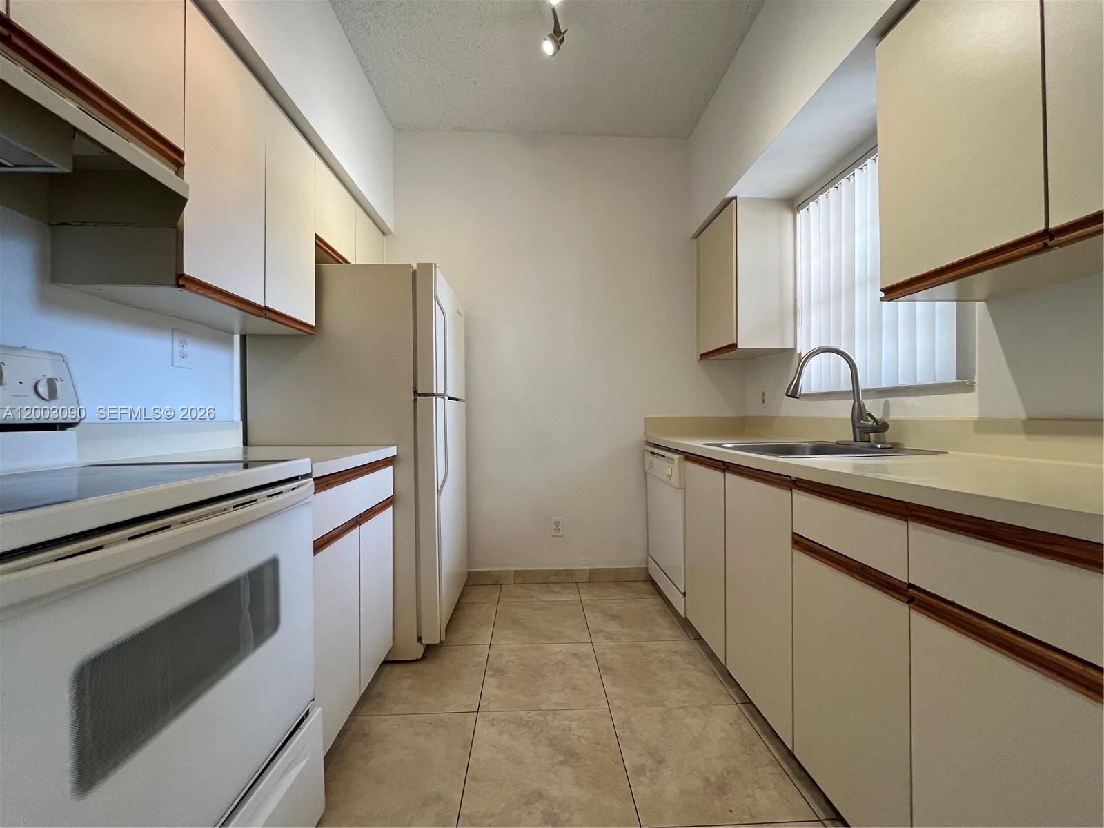 WATERS EDGE AT DEERFIELD - Residential Lease