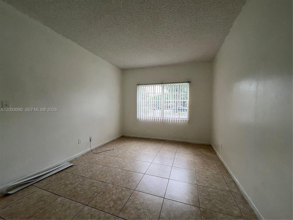 Photo of 661 Cypress Lake Blvd #I20, Deerfield Beach, FL 33064 (MLS # A12003090)