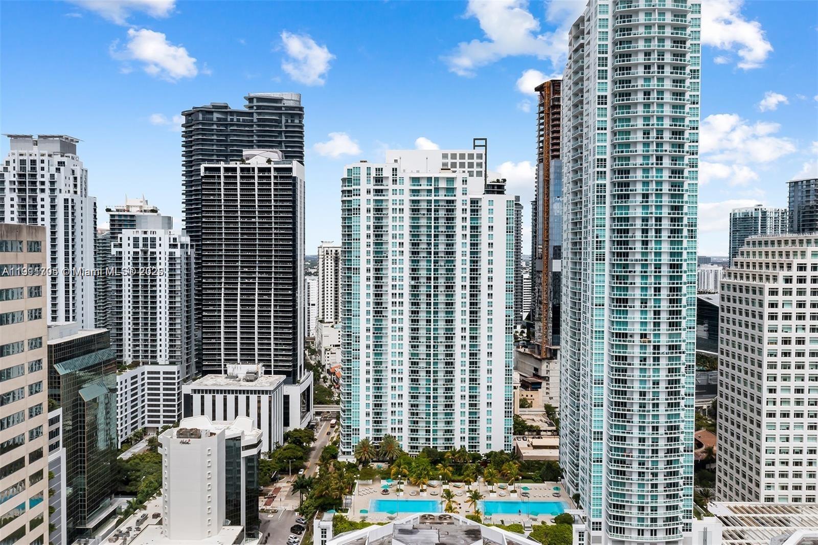 THE PLAZA 901 BRICKELL CO - Residential Lease