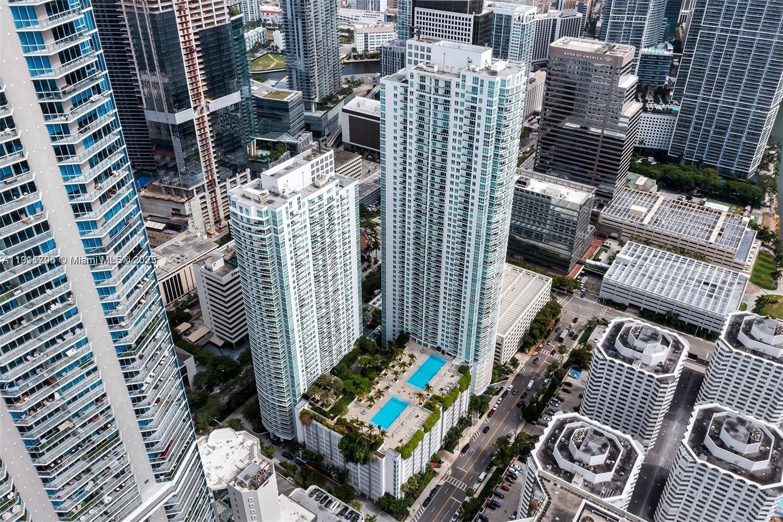 THE PLAZA 901 BRICKELL CO - Residential Lease