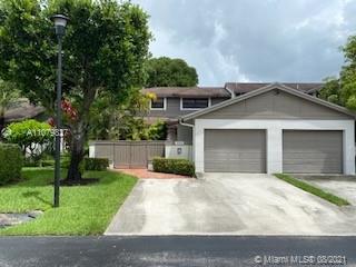 THE TOWNHOMES OF DORAL OA - Residential Lease