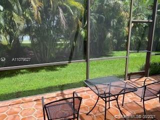 THE TOWNHOMES OF DORAL OA - Residential Lease