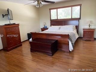 THE TOWNHOMES OF DORAL OA - Residential Lease