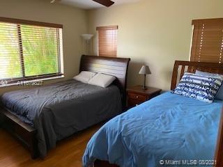 THE TOWNHOMES OF DORAL OA - Residential Lease