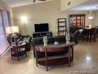 THE TOWNHOMES OF DORAL OA - Residential Lease