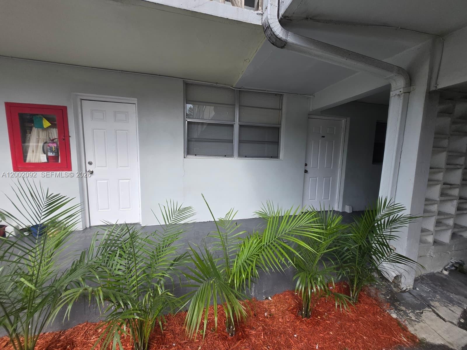 1515 CORAL TOWERS CONDO - Residential Lease