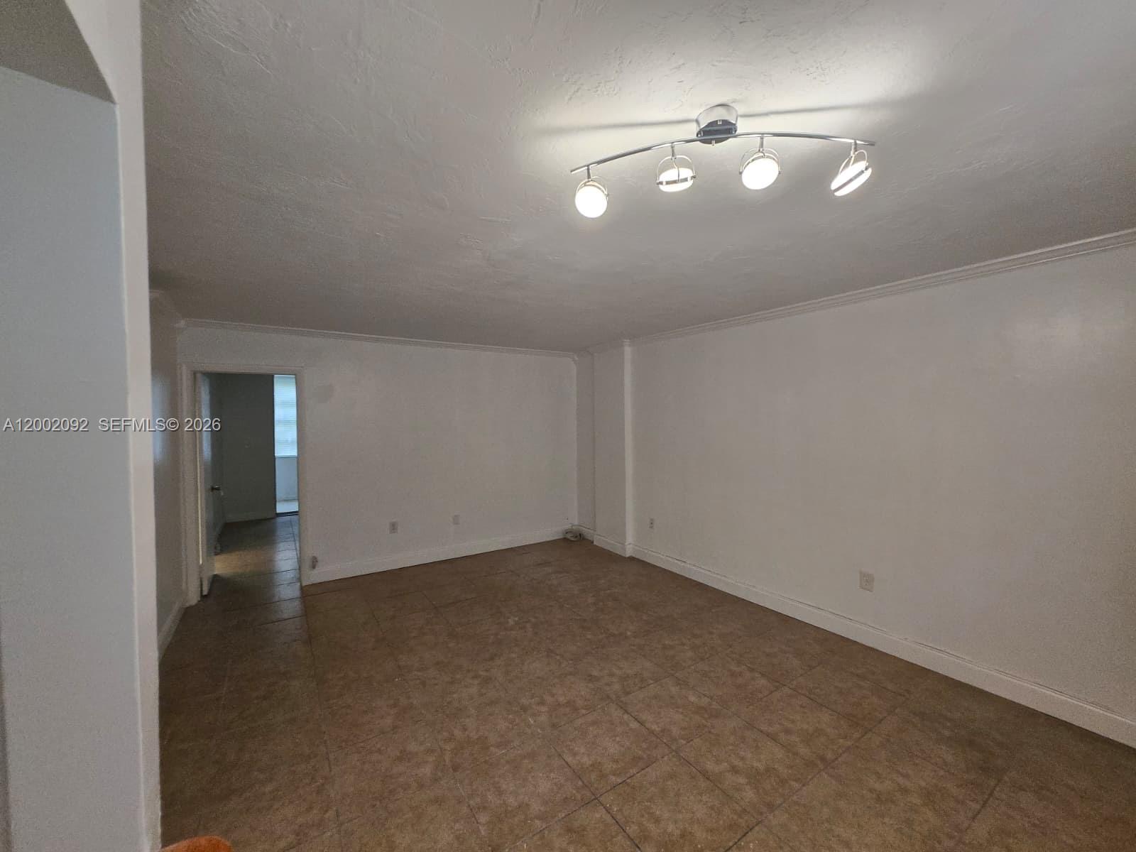 1515 CORAL TOWERS CONDO - Residential Lease