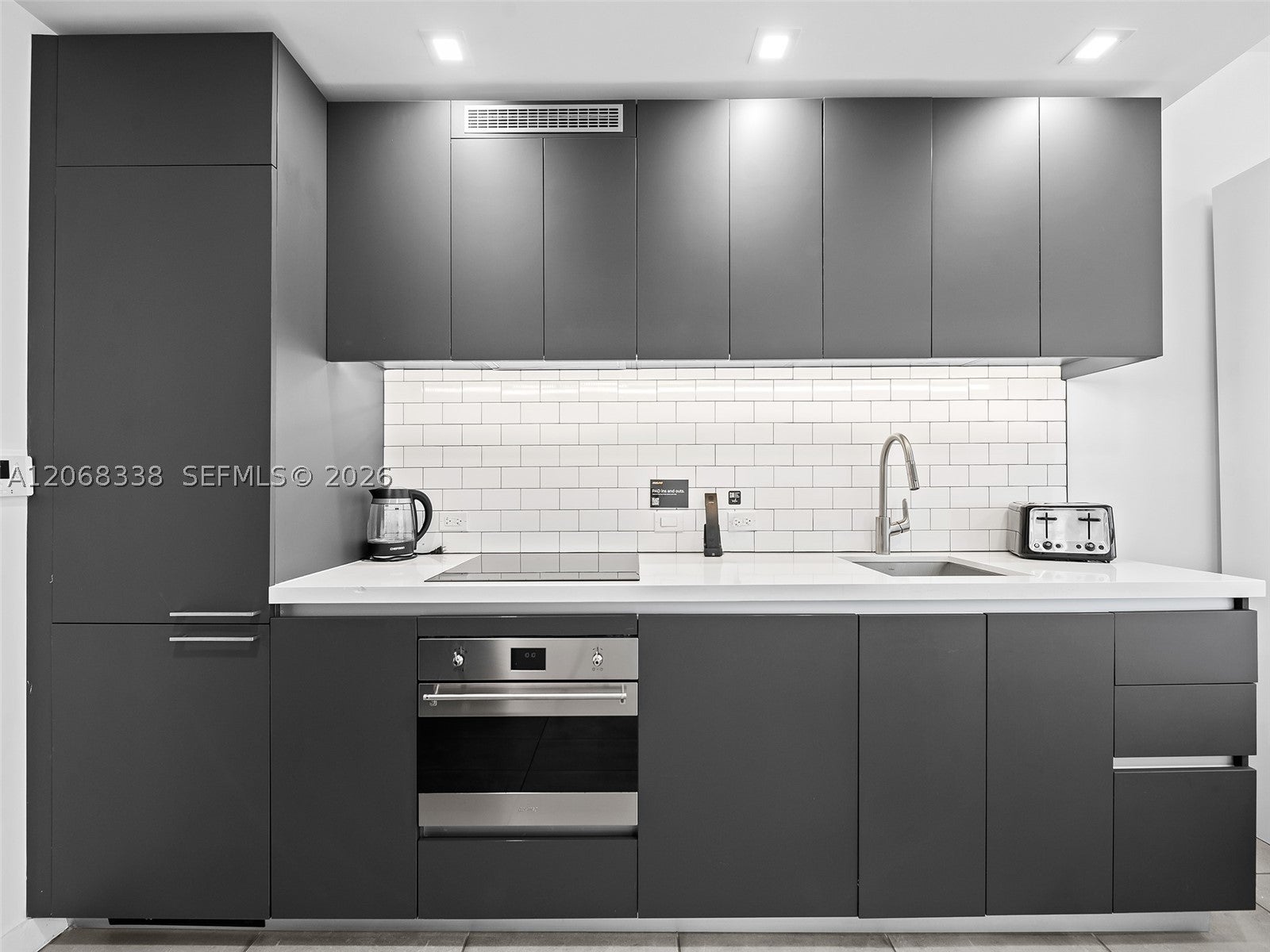 View photos, virtual tours, details... 227 NE 2nd St 2501