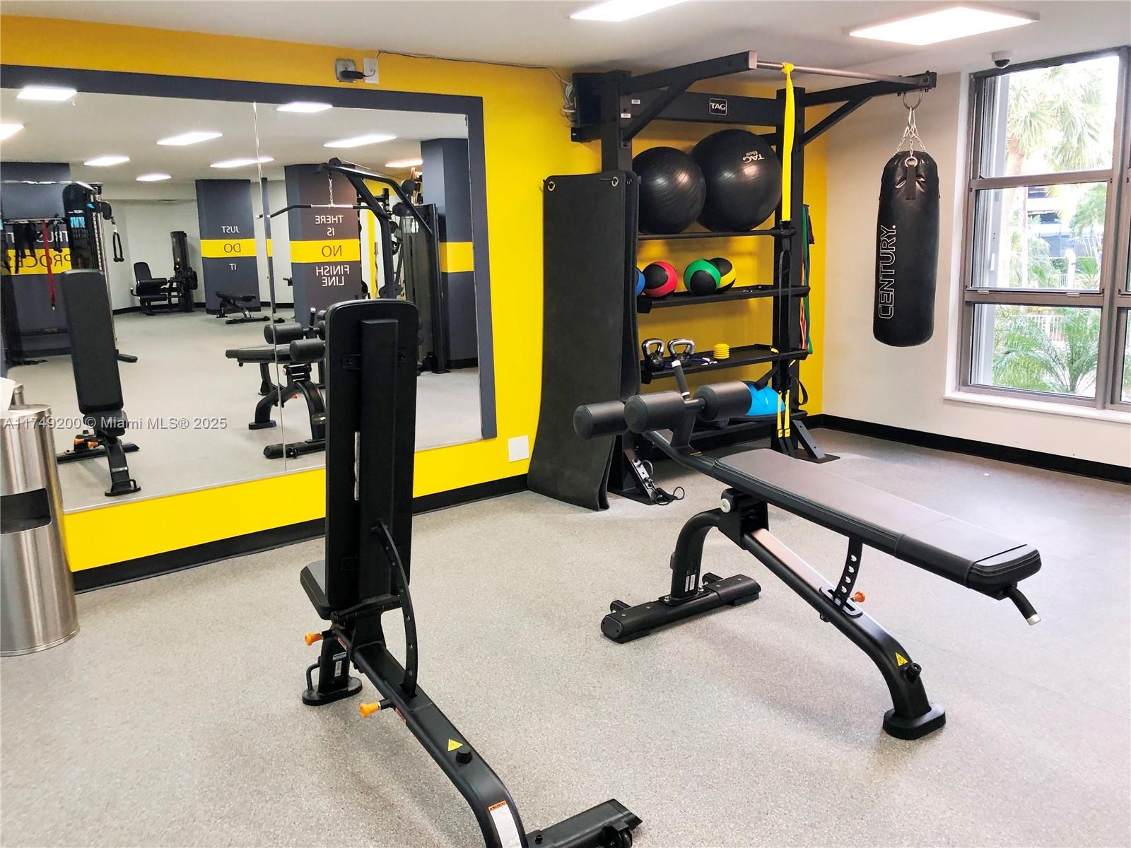 MYSTIC POINTE TOWER 400 - Residential