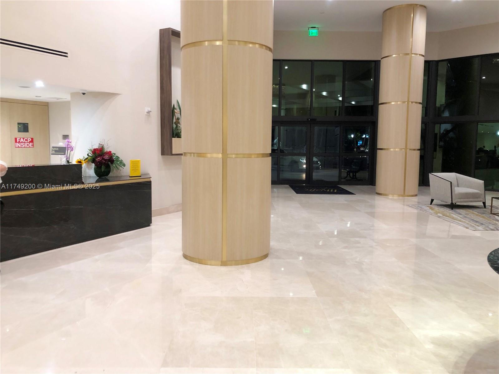 MYSTIC POINTE TOWER 400 - Residential