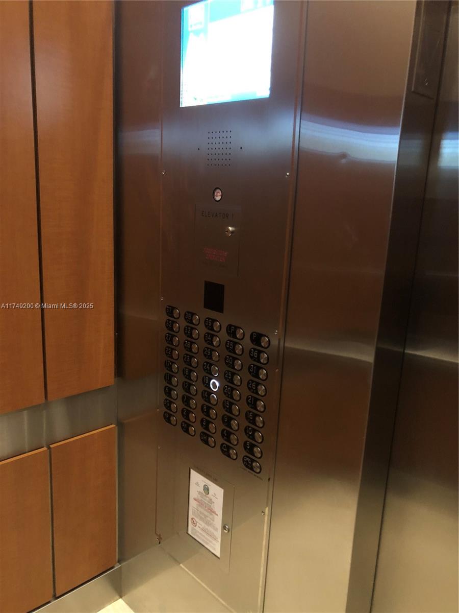 MYSTIC POINTE TOWER 400 - Residential