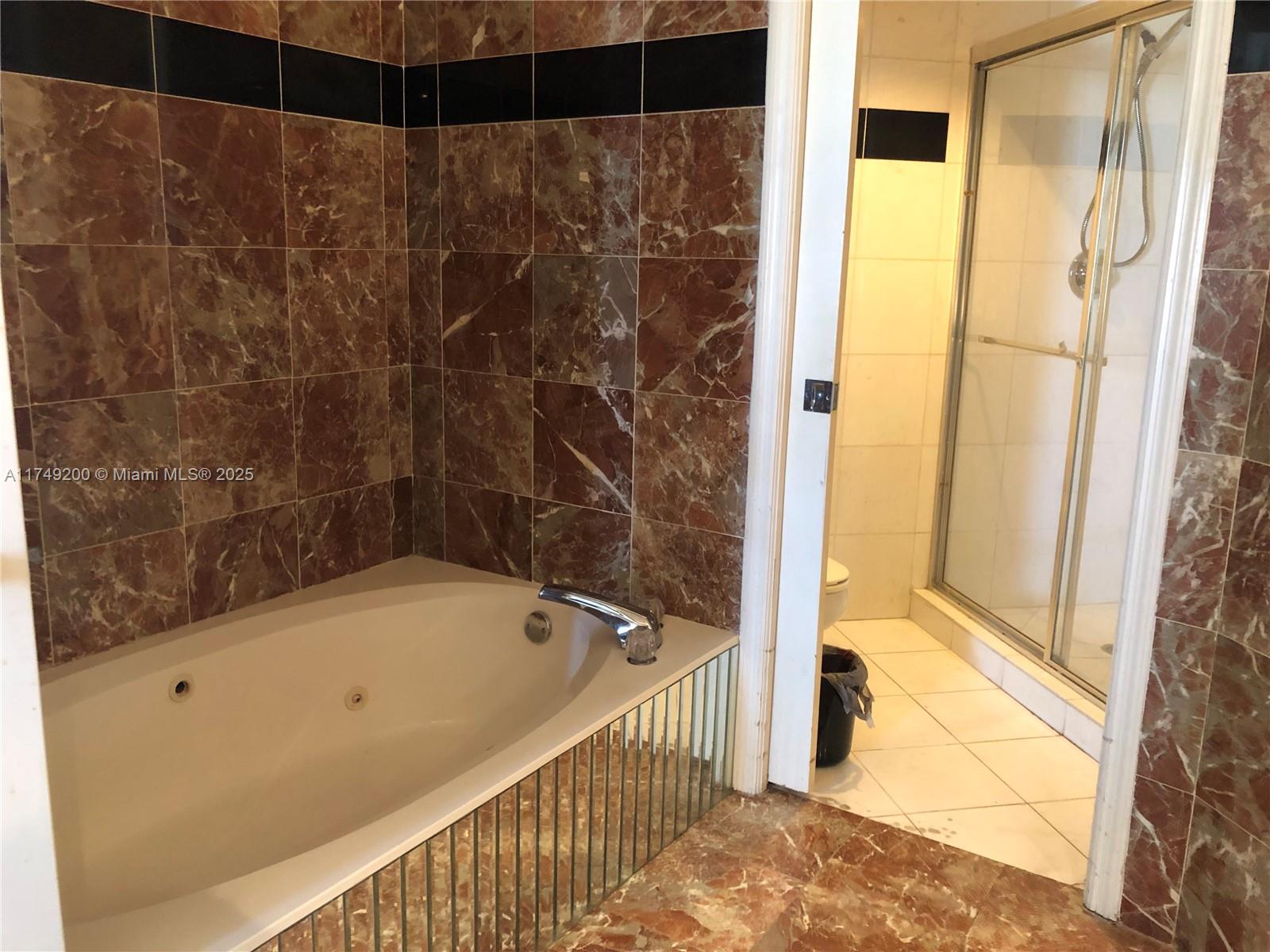 MYSTIC POINTE TOWER 400 - Residential