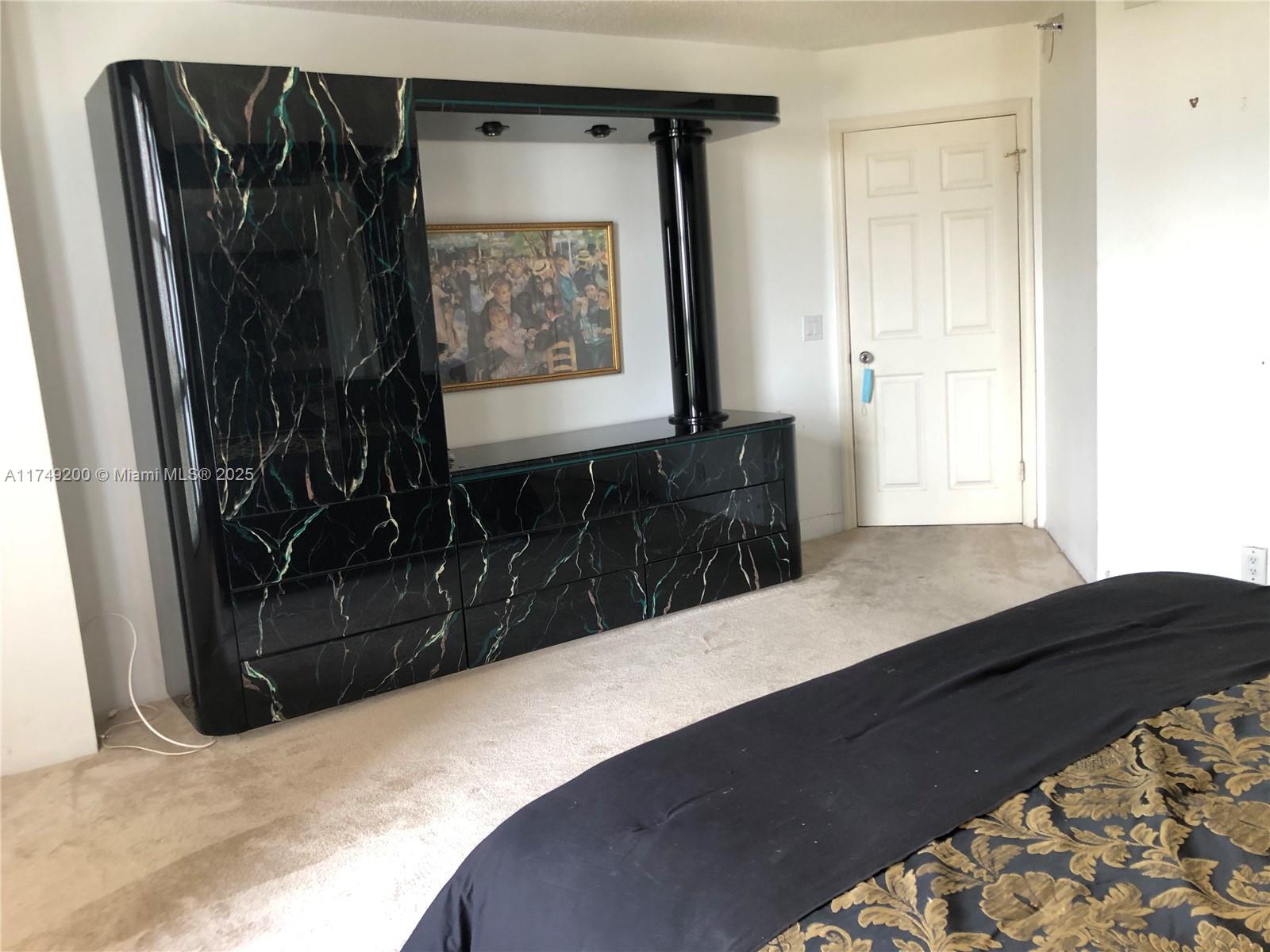 MYSTIC POINTE TOWER 400 - Residential