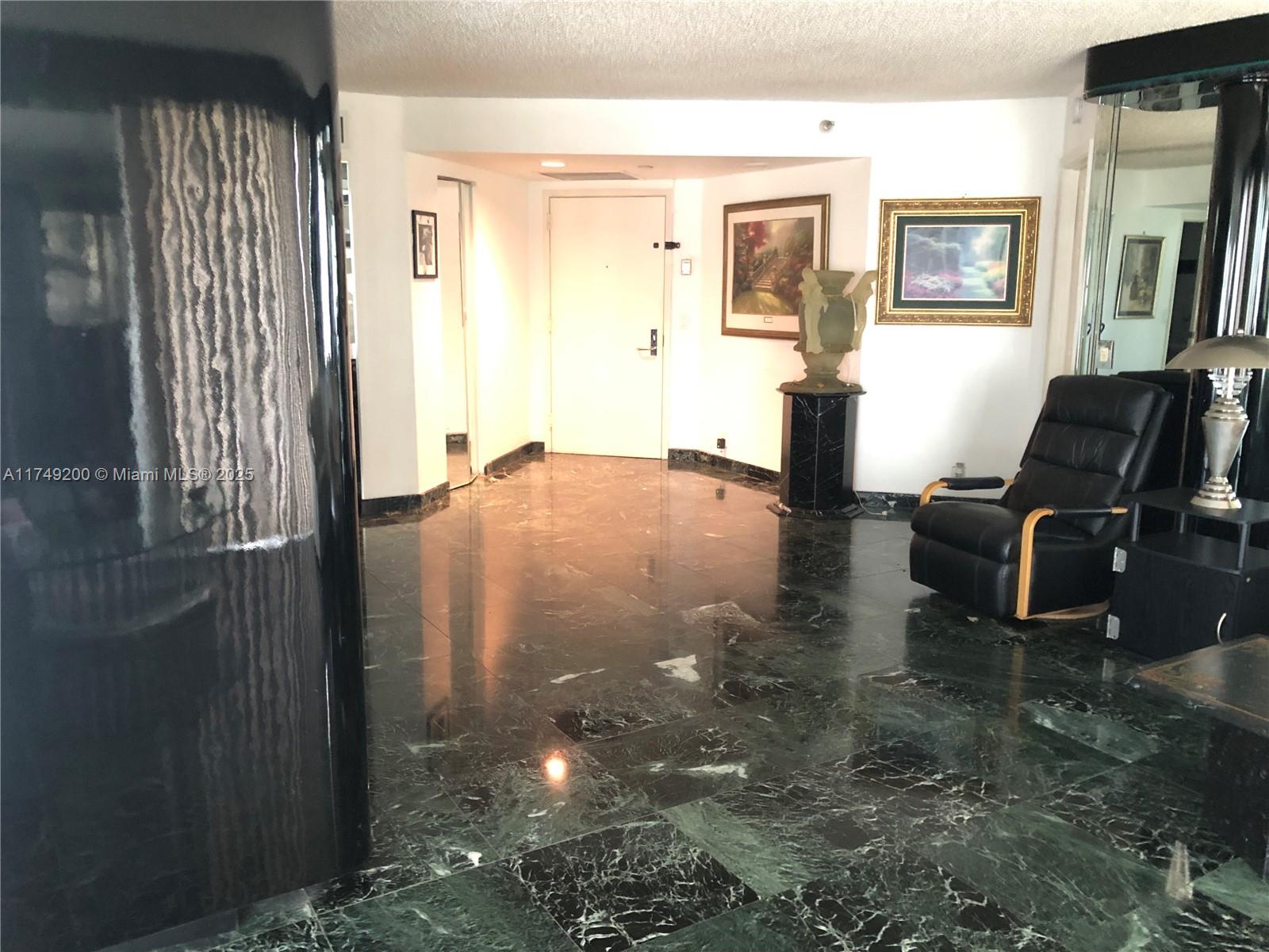 MYSTIC POINTE TOWER 400 - Residential