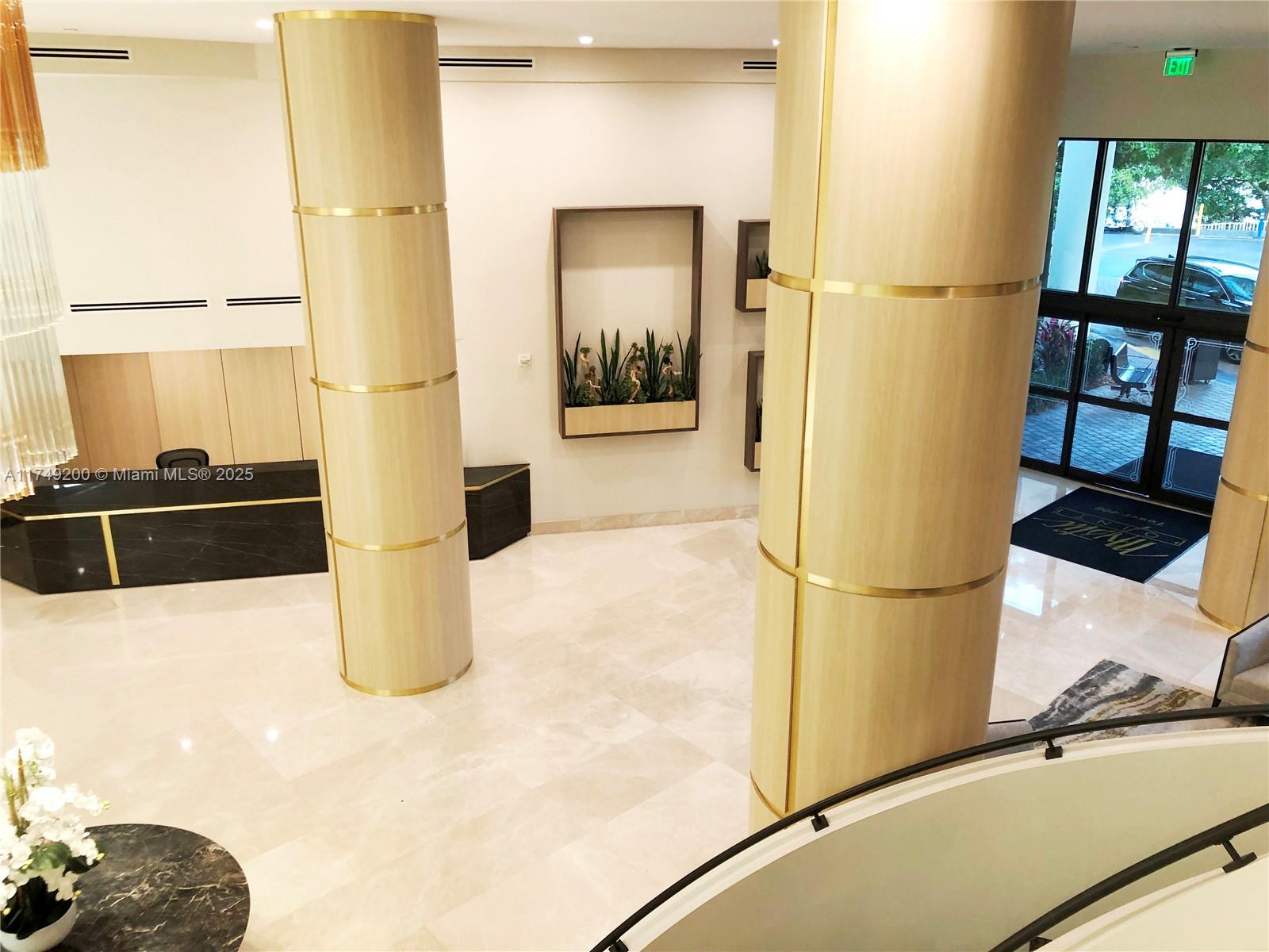 MYSTIC POINTE TOWER 400 - Residential