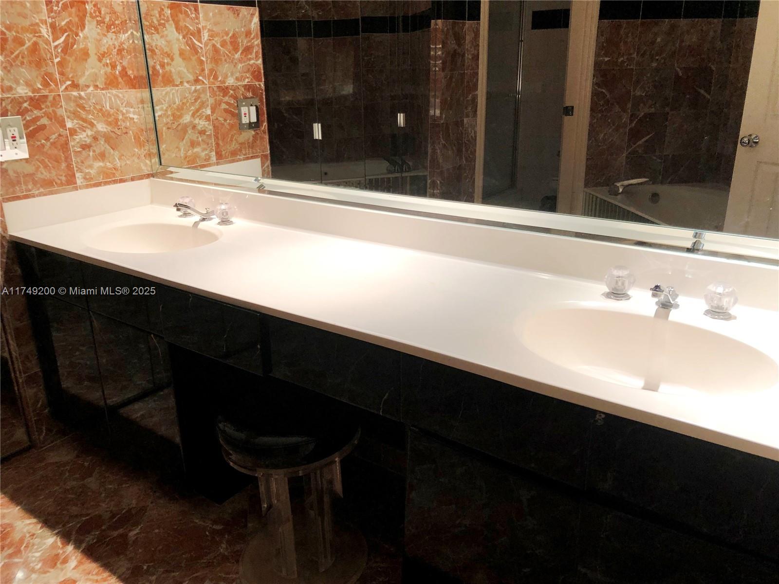 MYSTIC POINTE TOWER 400 - Residential