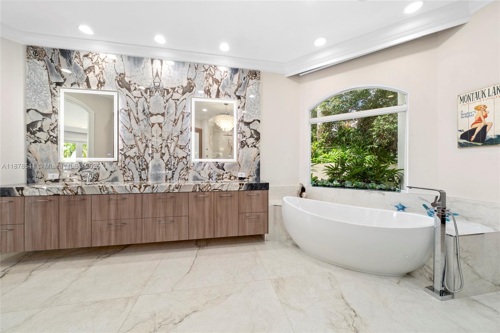 HILLSBORO HARBOR UNIT - Residential