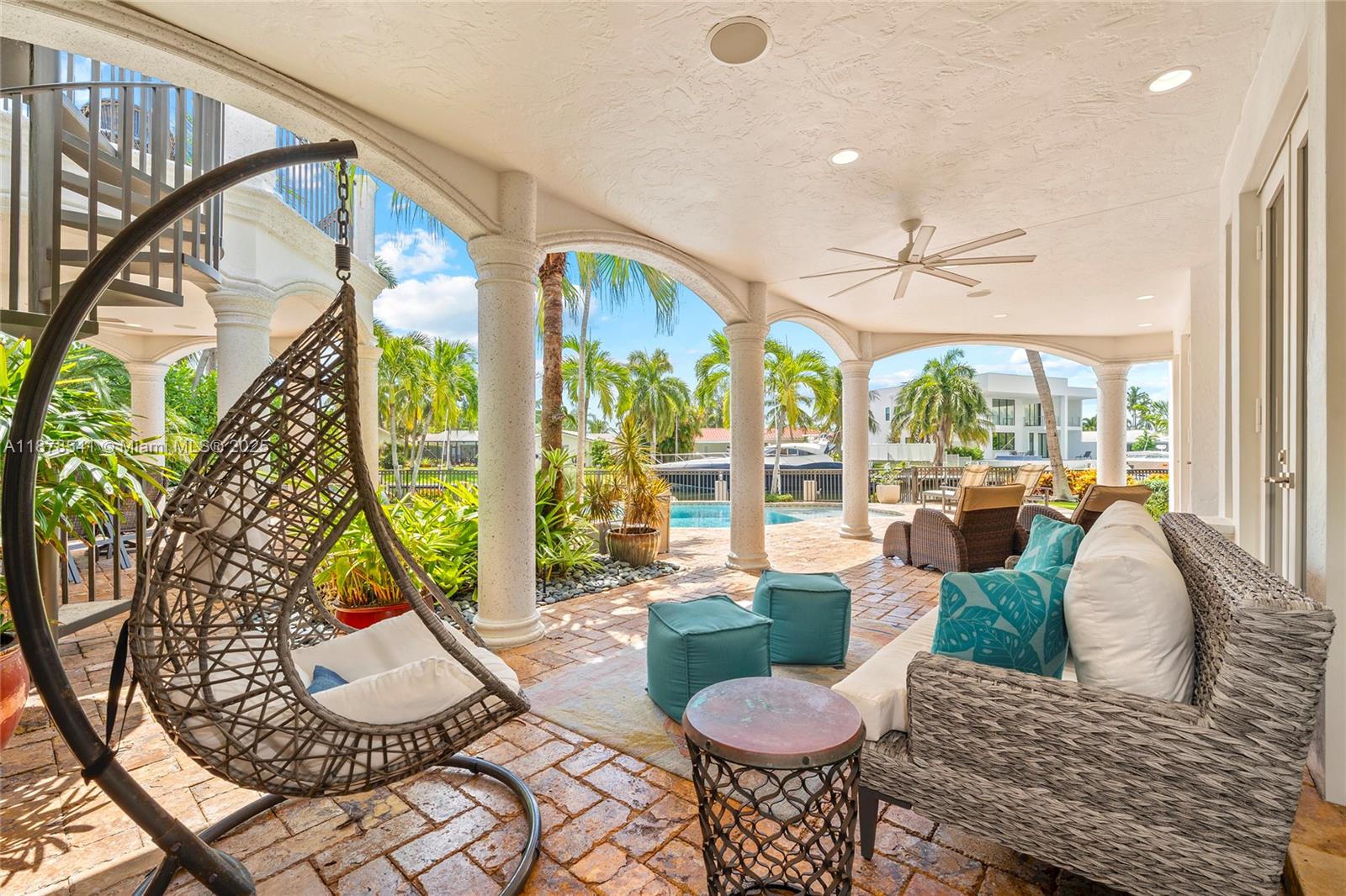 HILLSBORO HARBOR UNIT - Residential