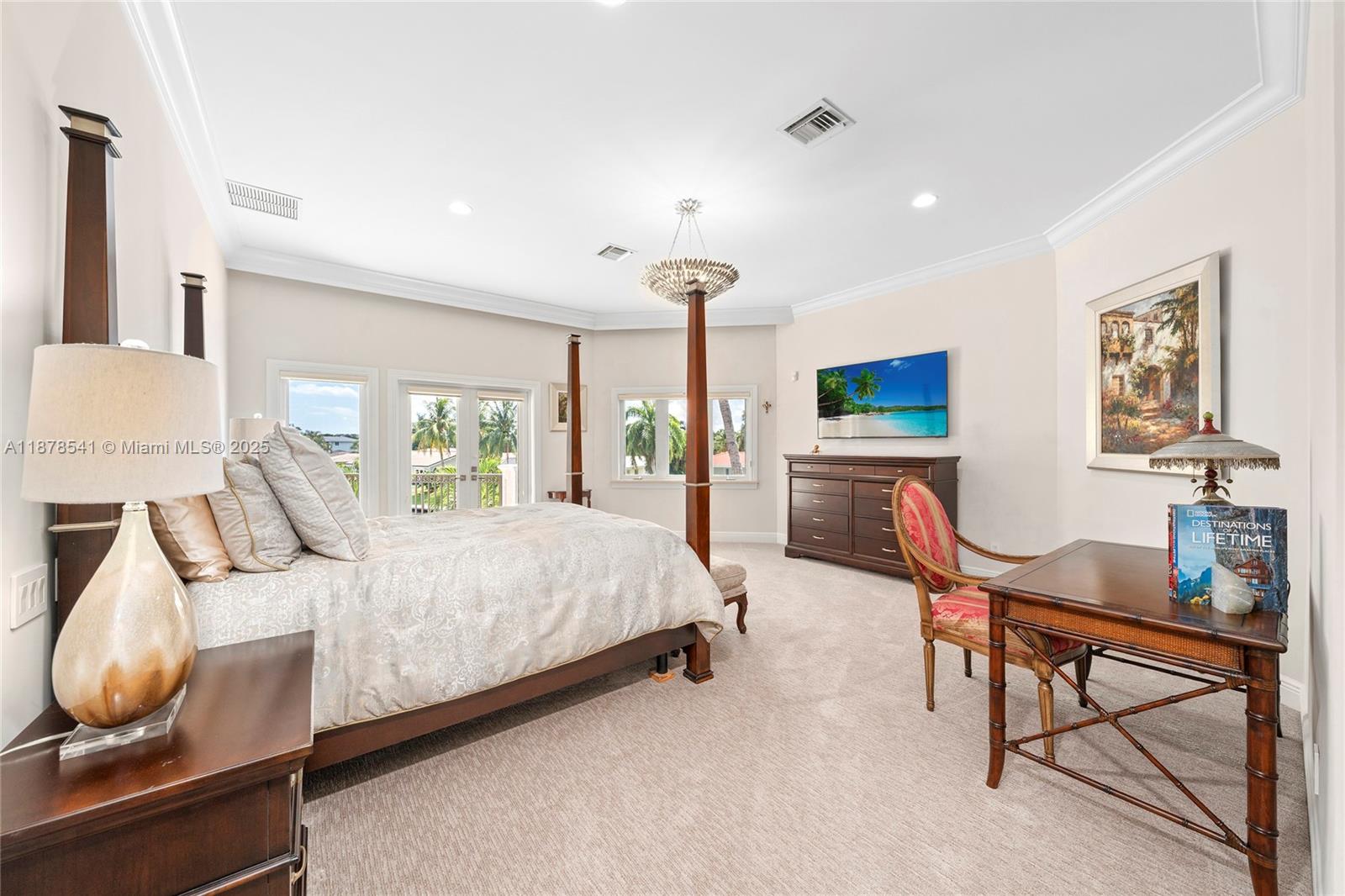 HILLSBORO HARBOR UNIT - Residential