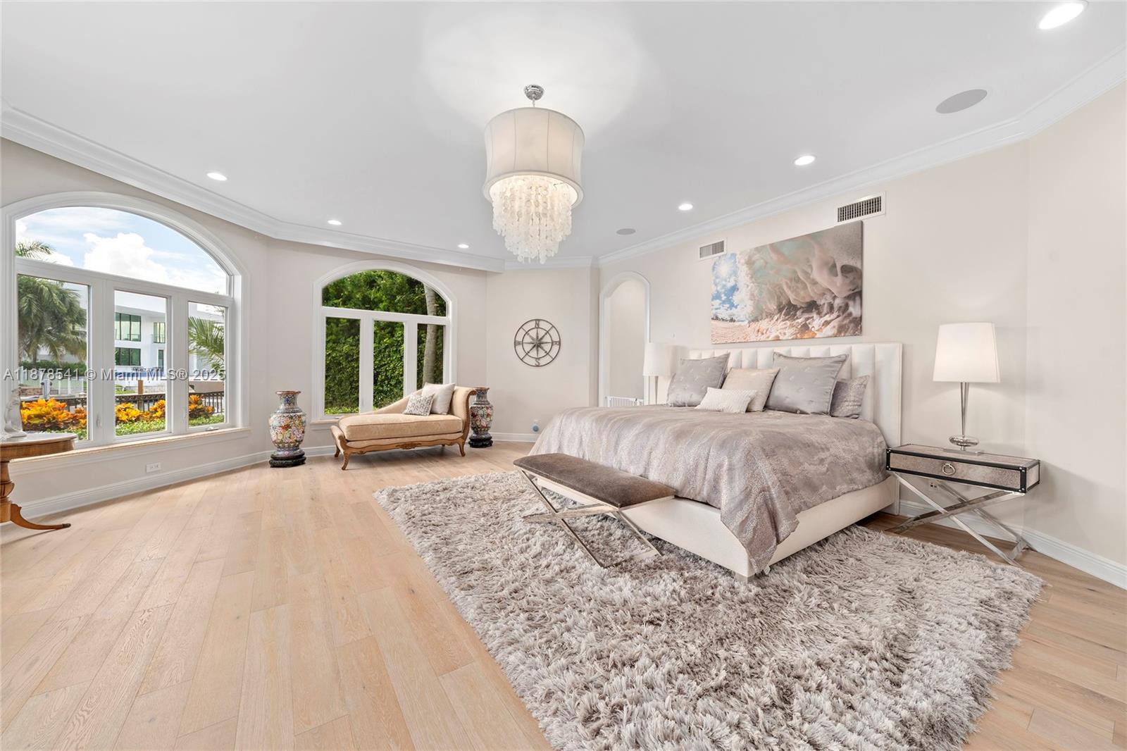 HILLSBORO HARBOR UNIT - Residential