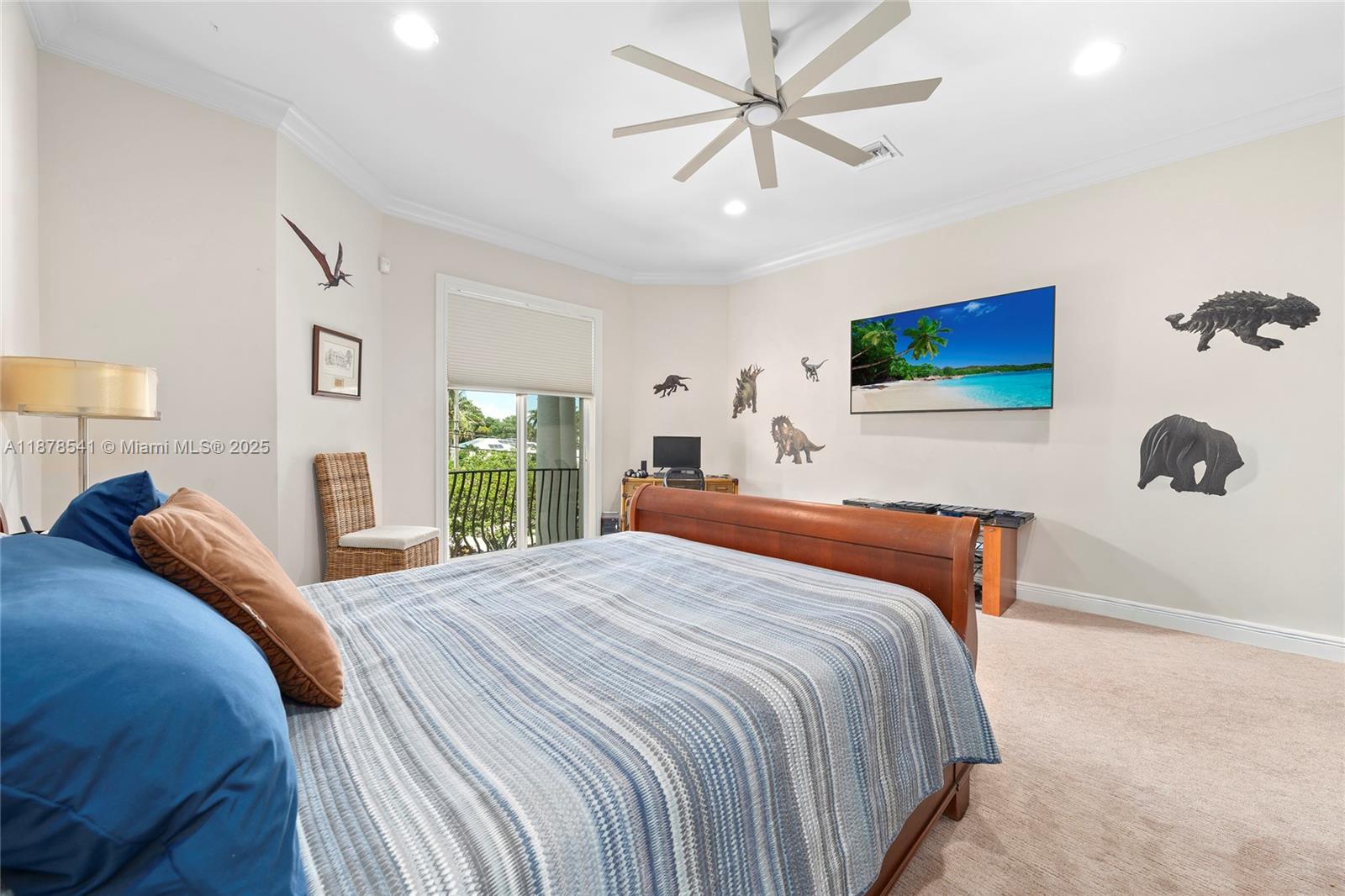 HILLSBORO HARBOR UNIT - Residential