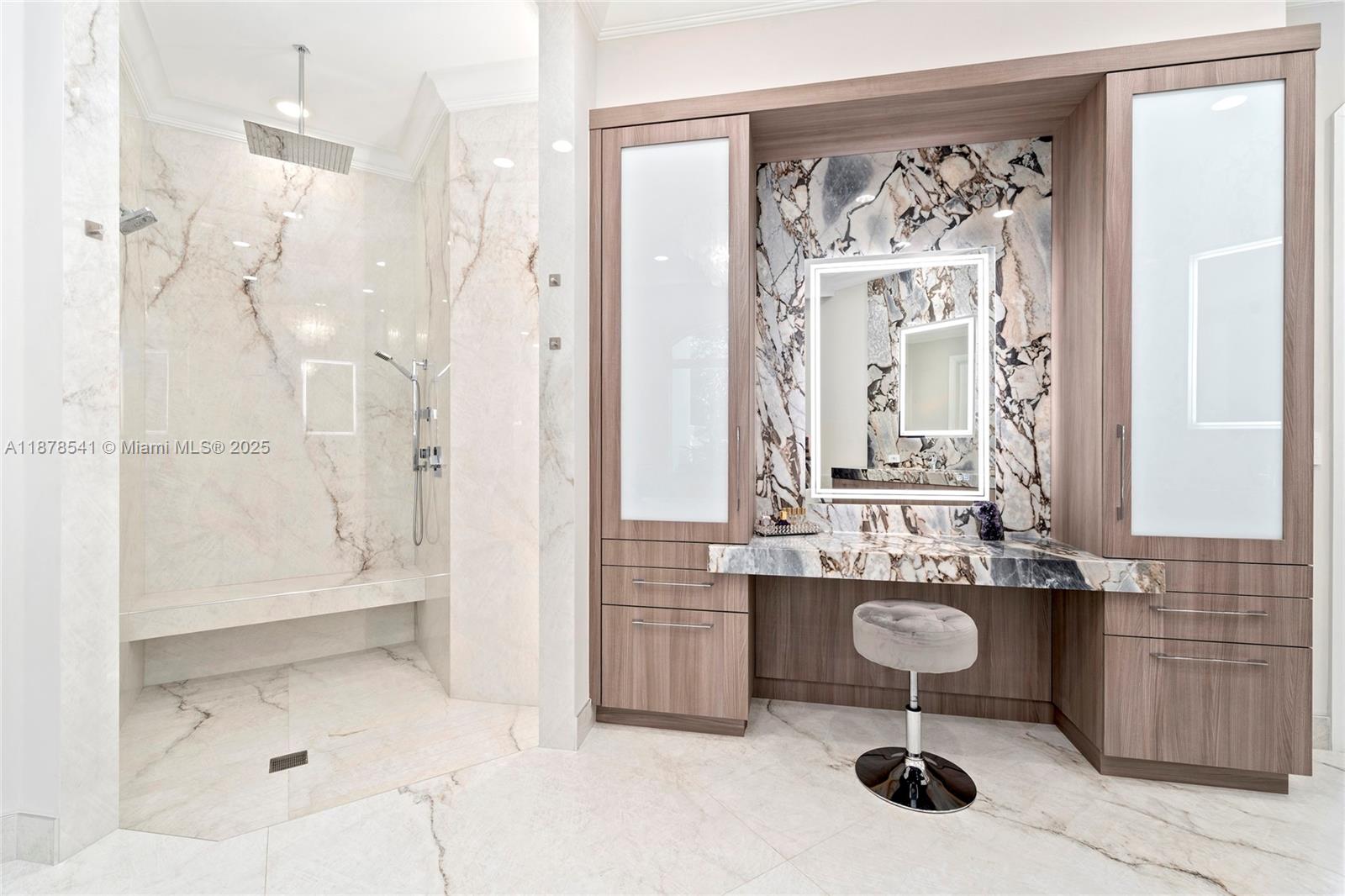 HILLSBORO HARBOR UNIT - Residential