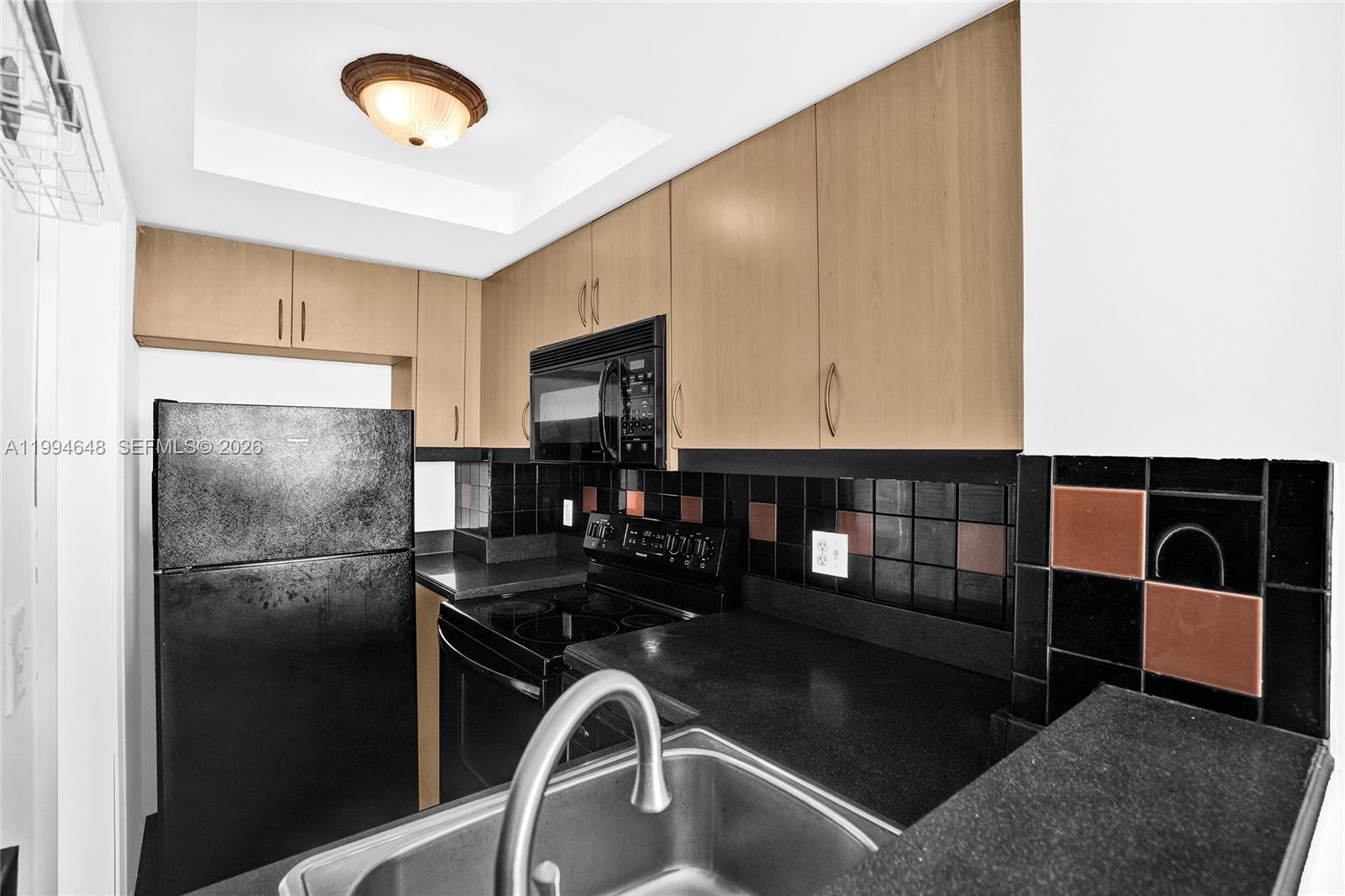 THE MUTINY CONDO - Residential