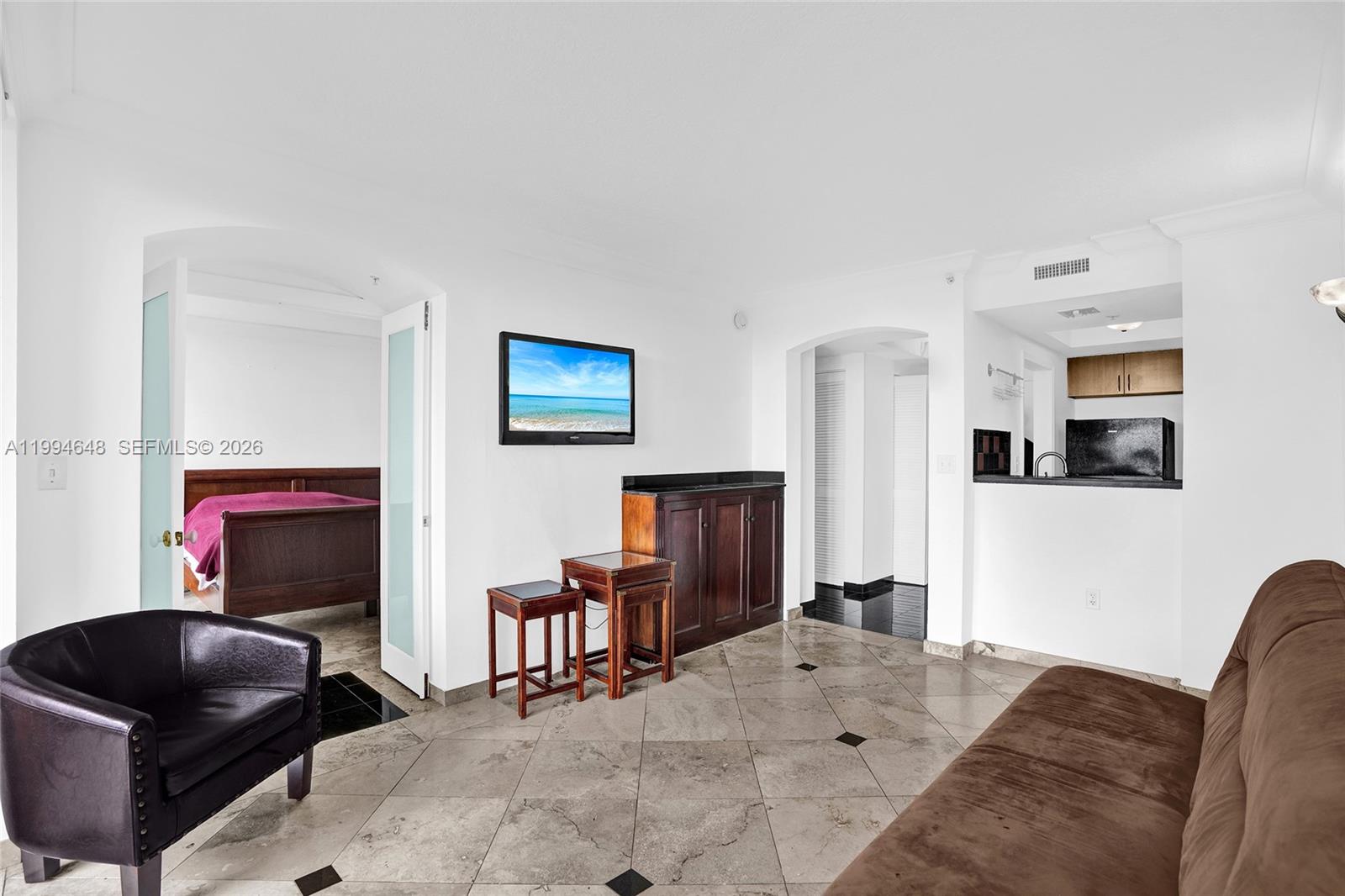 THE MUTINY CONDO - Residential