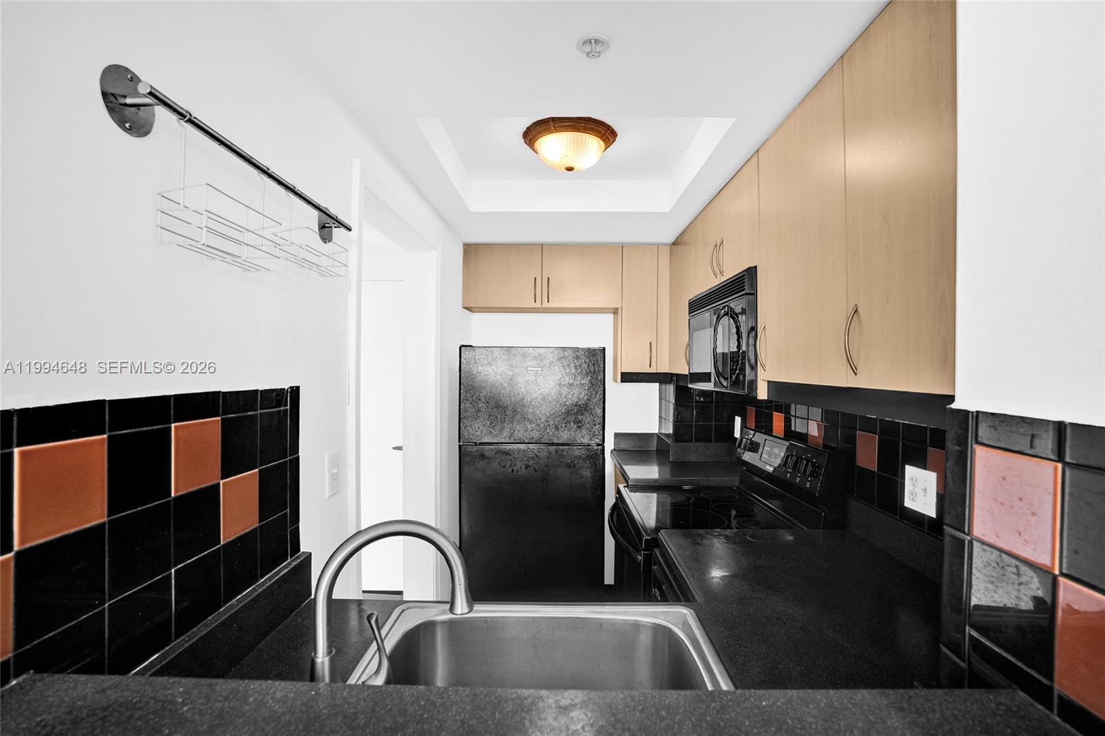 THE MUTINY CONDO - Residential