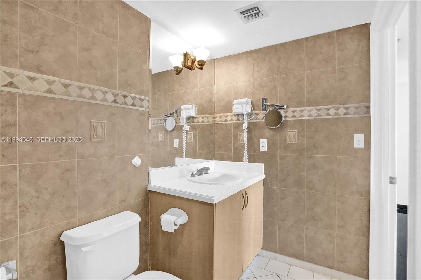 THE MUTINY CONDO - Residential