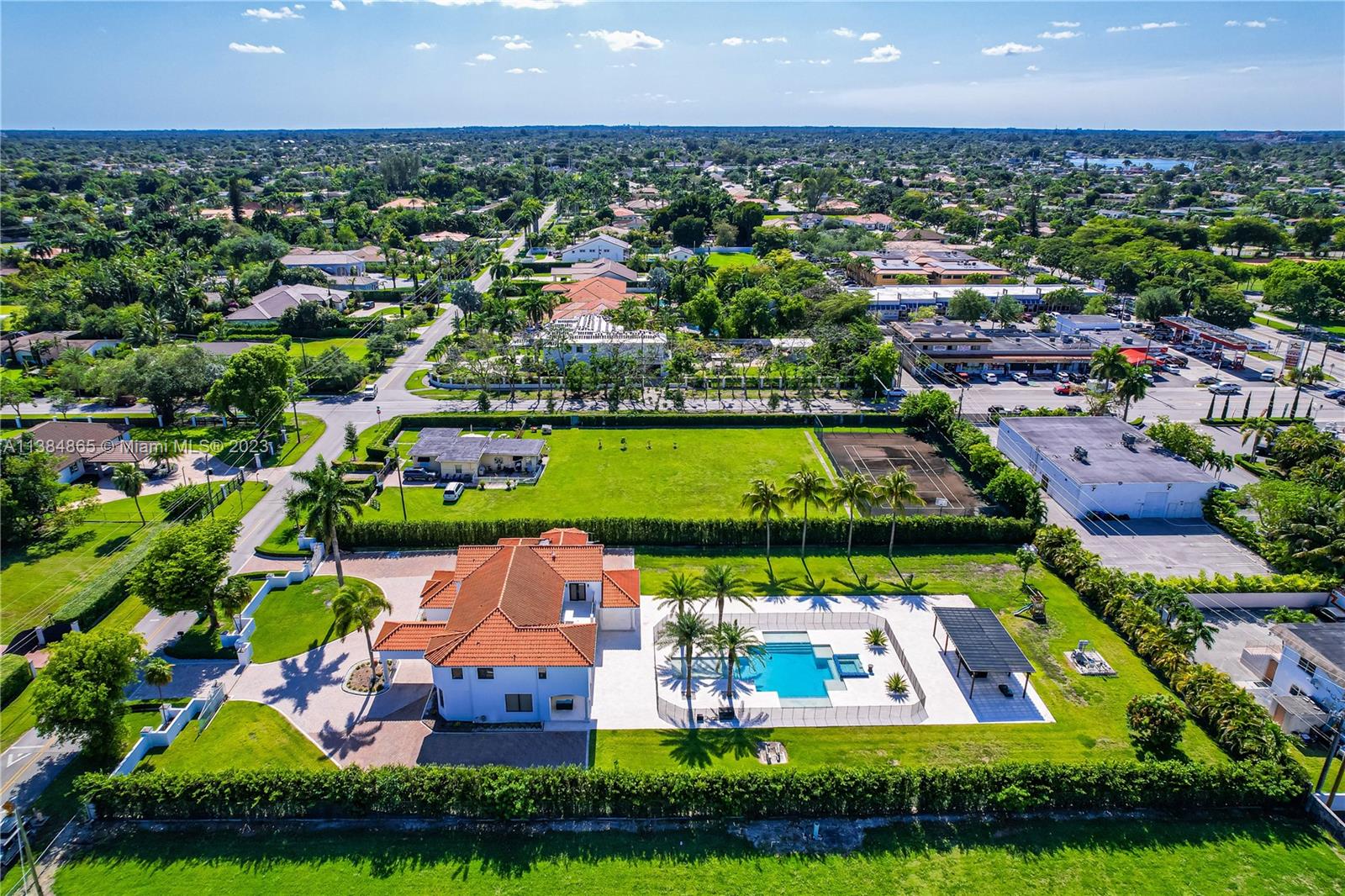 MILLER DRIVE ESTATES - Residential