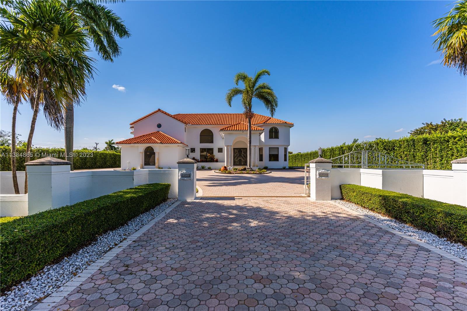 MILLER DRIVE ESTATES - Residential