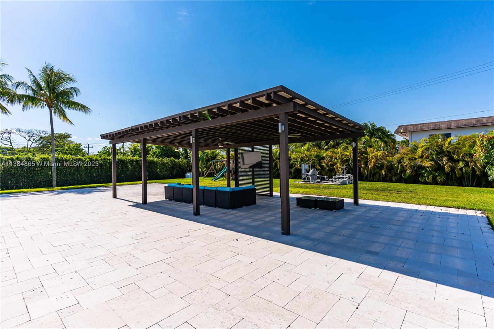 MILLER DRIVE ESTATES - Residential