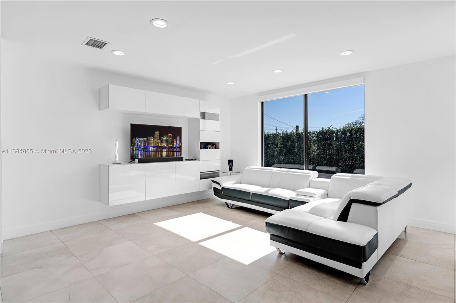 MILLER DRIVE ESTATES - Residential