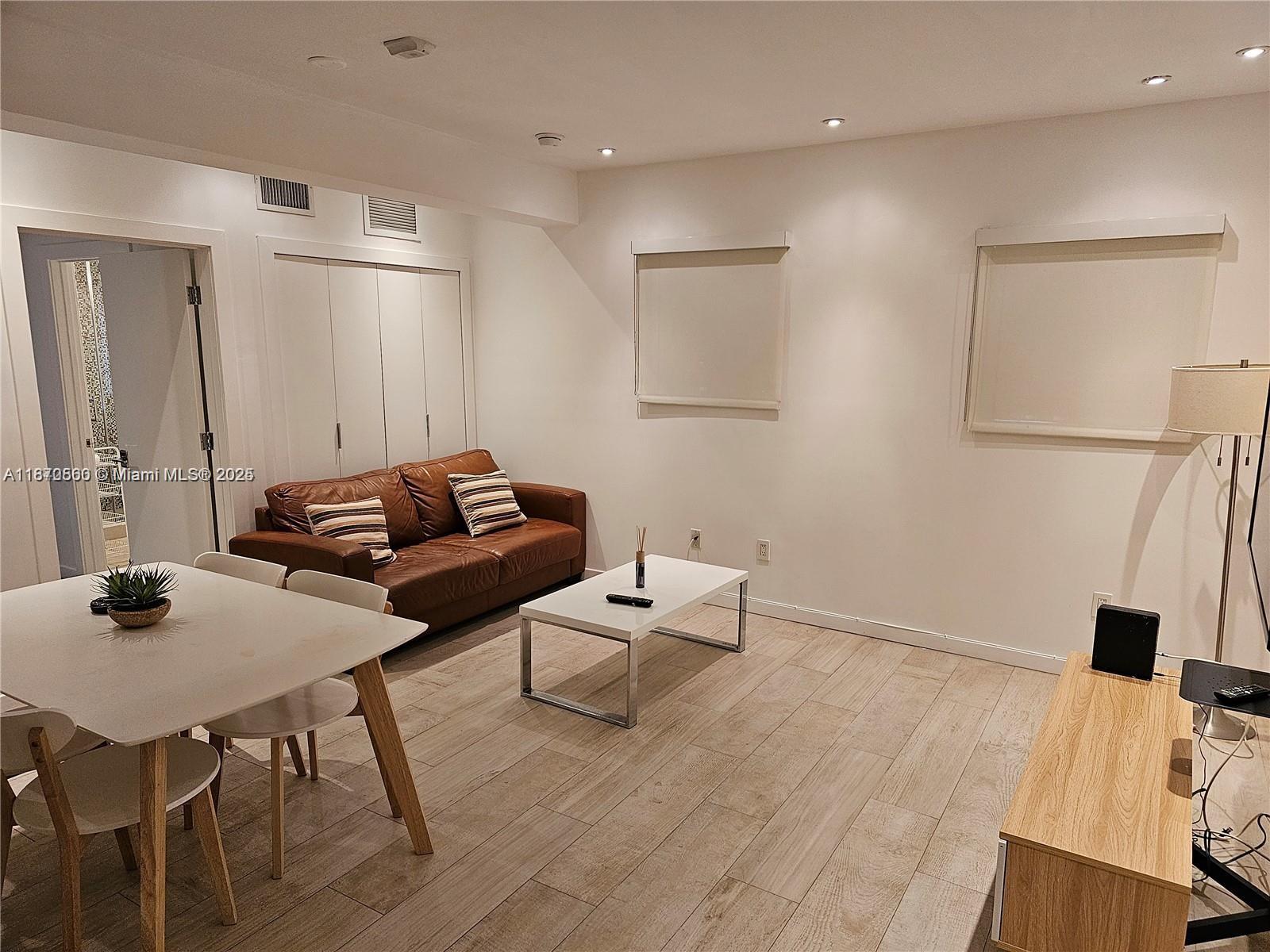 Super cute and cozy one bedroom in Bogart Condo, well divided and with 2 built-in closets. Excellent location steps to Lincoln Rd Mall and just a few minutes walking distance to the beaches, the apartment comes from a condo conversion completed in 2016. It features Spanish wood ceramic floor all over, Italian style kitchen with stainless steel cabinets and appliances, Besozzi mosaic in the shower and Philippe Stark faucets, customized closets. Internet Wi-Fi included in the rent.