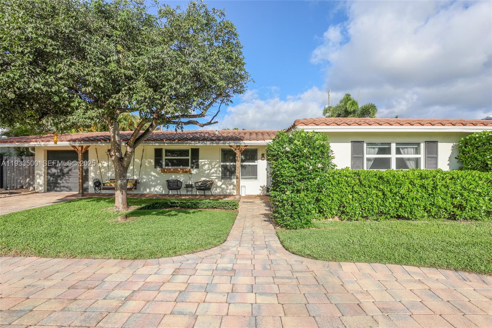 CORAL RIDGE ISLES - Residential