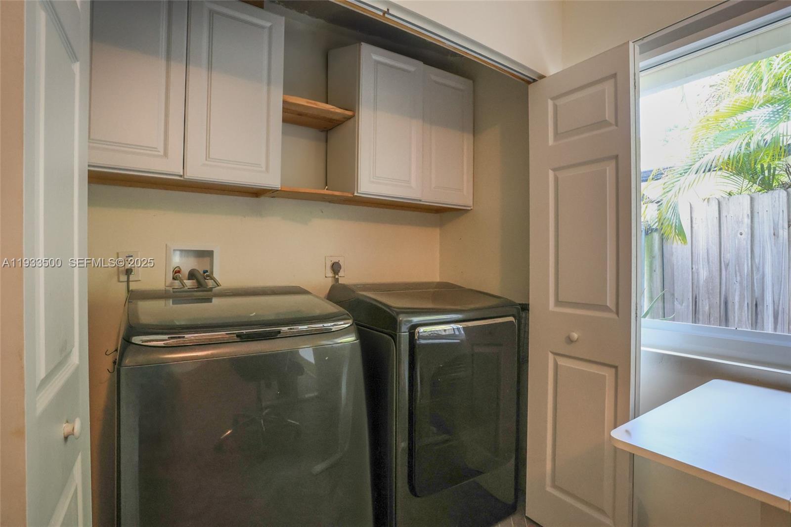 CORAL RIDGE ISLES - Residential