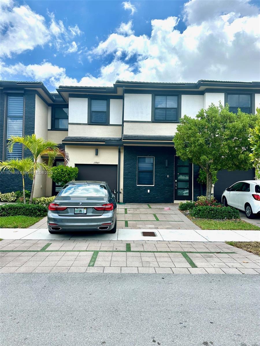 15965 NW 91st Ct 15965