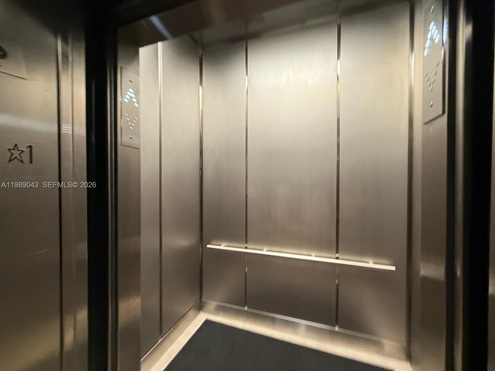 COMMODORE PLAZA CONDO - Residential