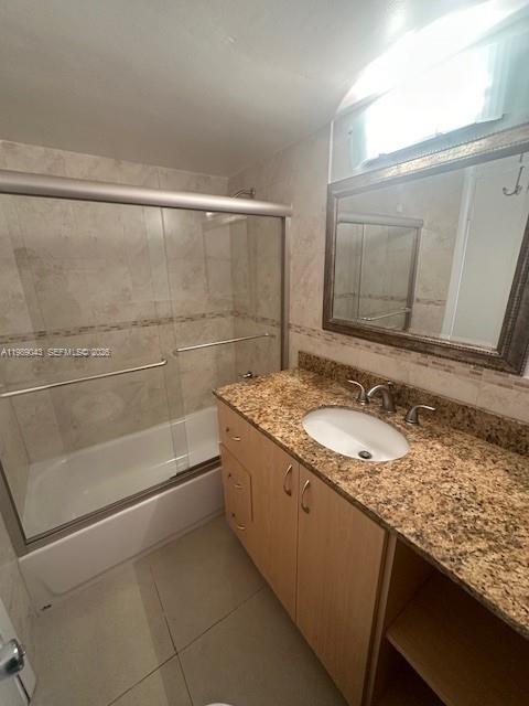 COMMODORE PLAZA CONDO - Residential