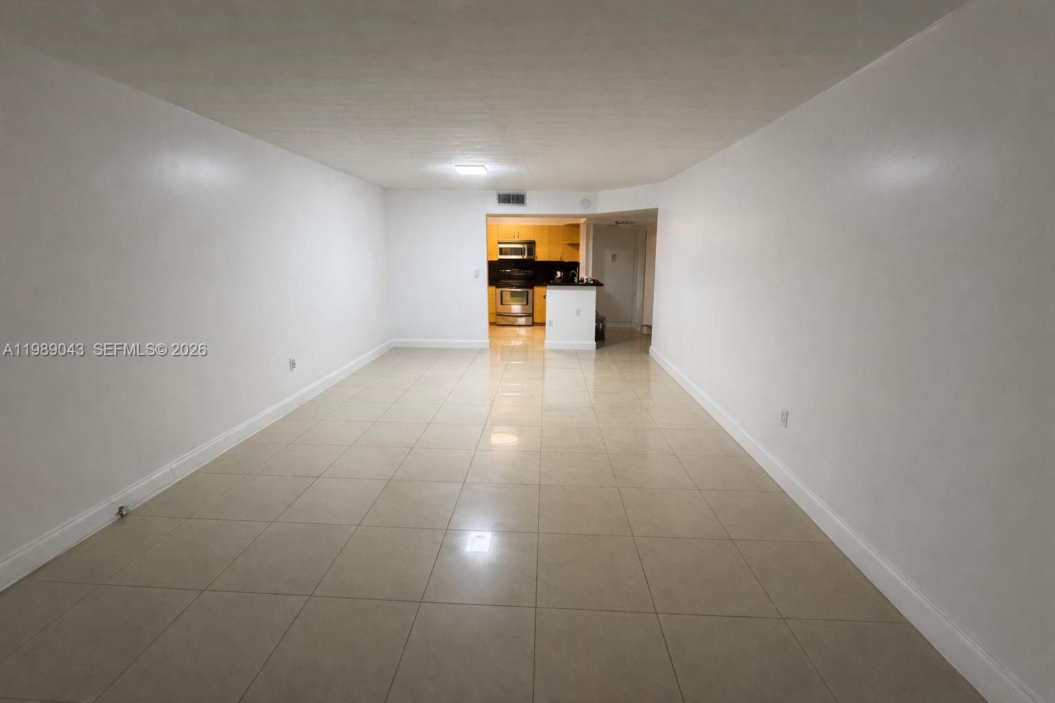 COMMODORE PLAZA CONDO - Residential