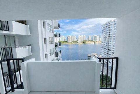 Photo of 2750 NE 183rd St #1201, Aventura, FL 33160 (MLS # A11989043)