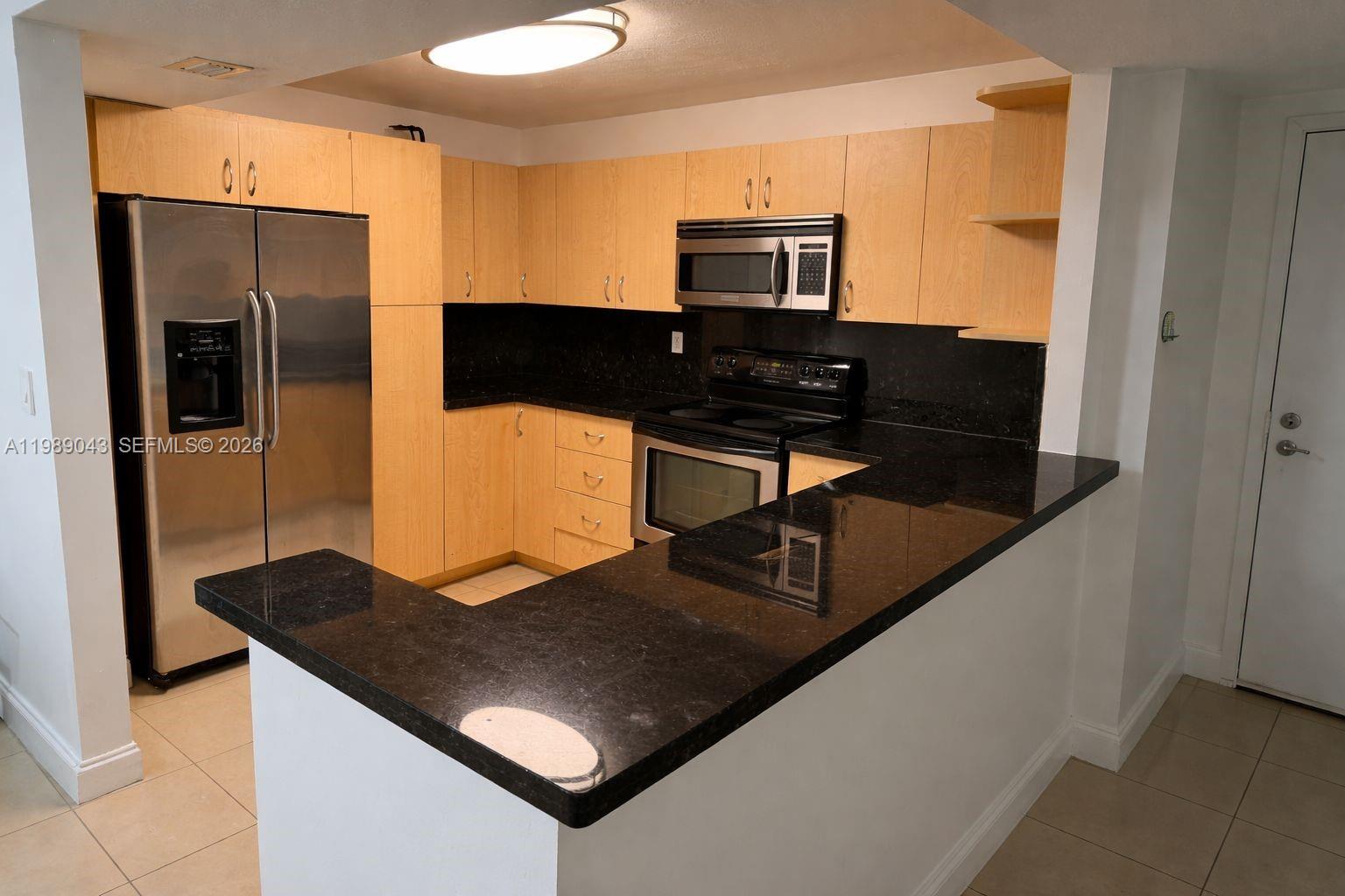 2750 NE 183rd St 1201