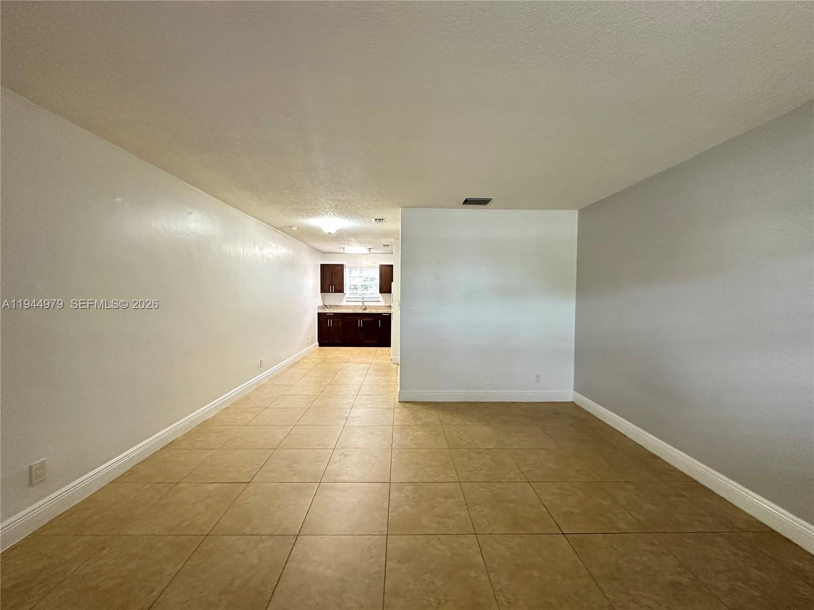 2900 NE 17th Ave 206